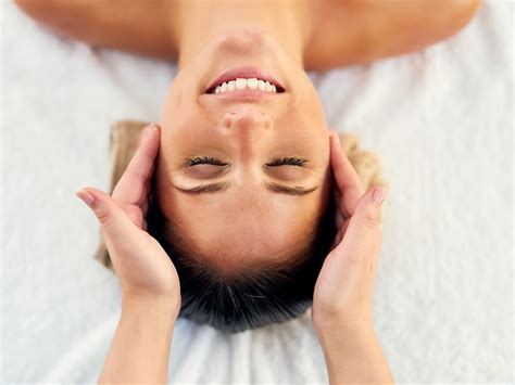 Sinnliche Ganzkörpermassage Erotik Massage Spa